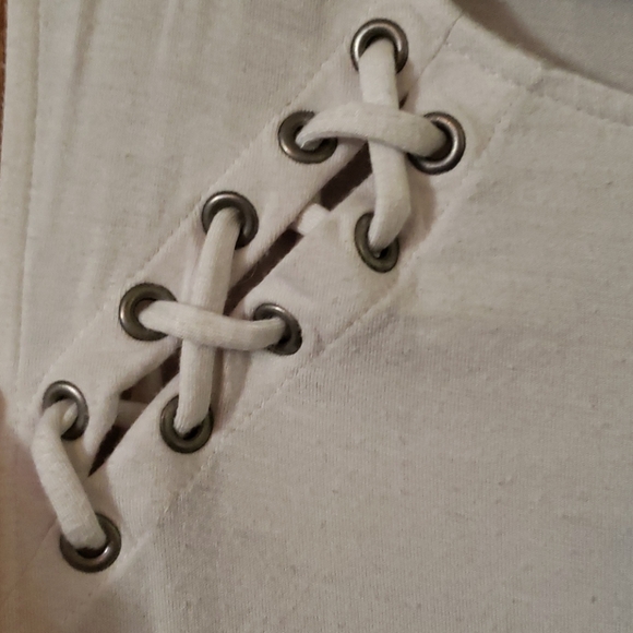 Tank - Picture 3 of 3